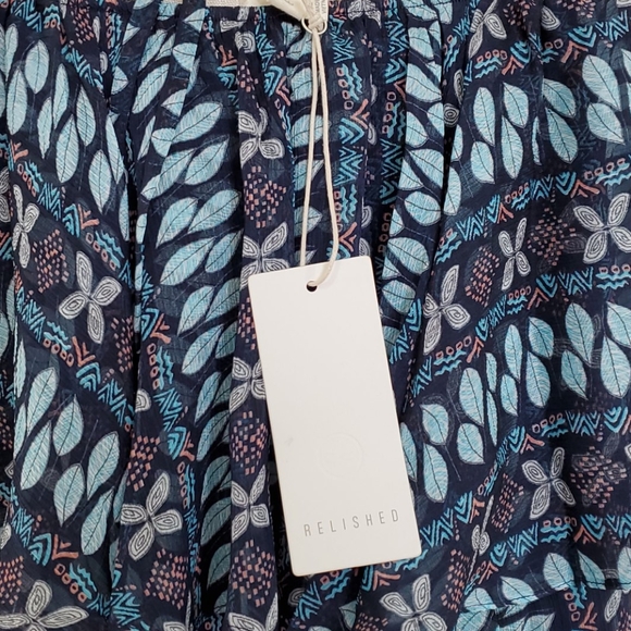 RELISHED Ruffle Patterned off the Shoulder Top - Picture 6 of 10